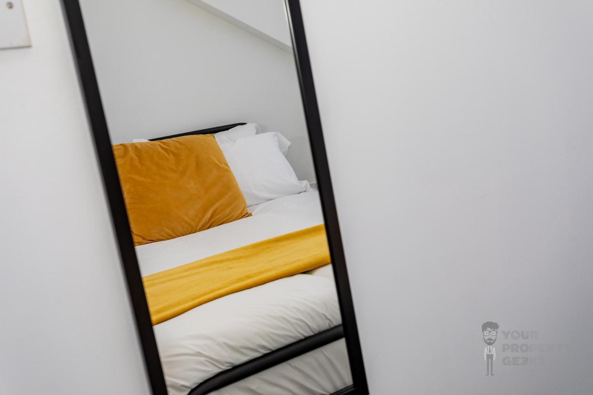 Attic Style 2 Bed Duplex Apartment With Rooftop Patio Belfast Buitenkant foto