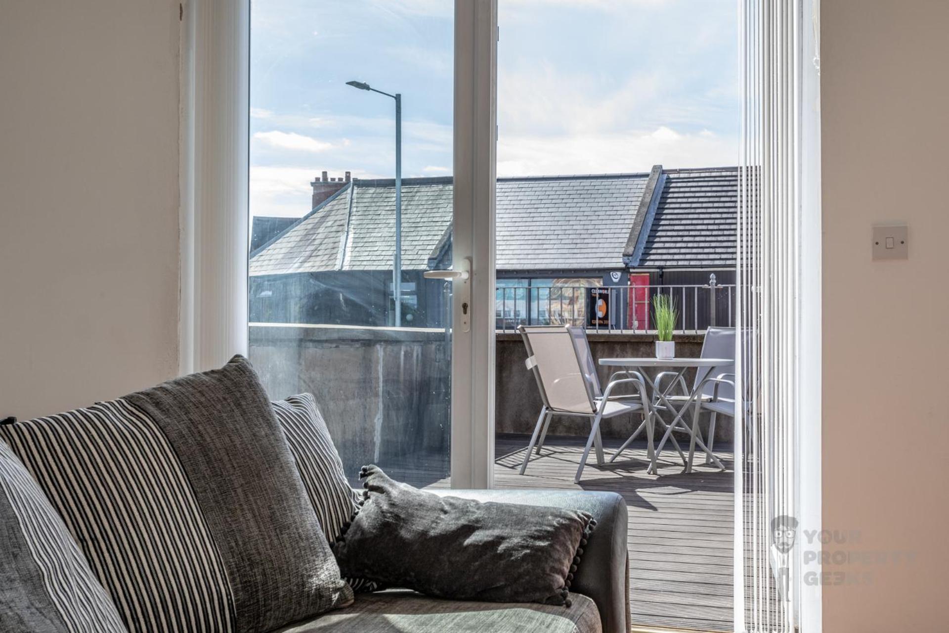 Attic Style 2 Bed Duplex Apartment With Rooftop Patio Belfast Buitenkant foto